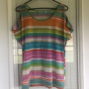Pastel striped t-shirt with cold shoulder shirt sleeves and keyhole back